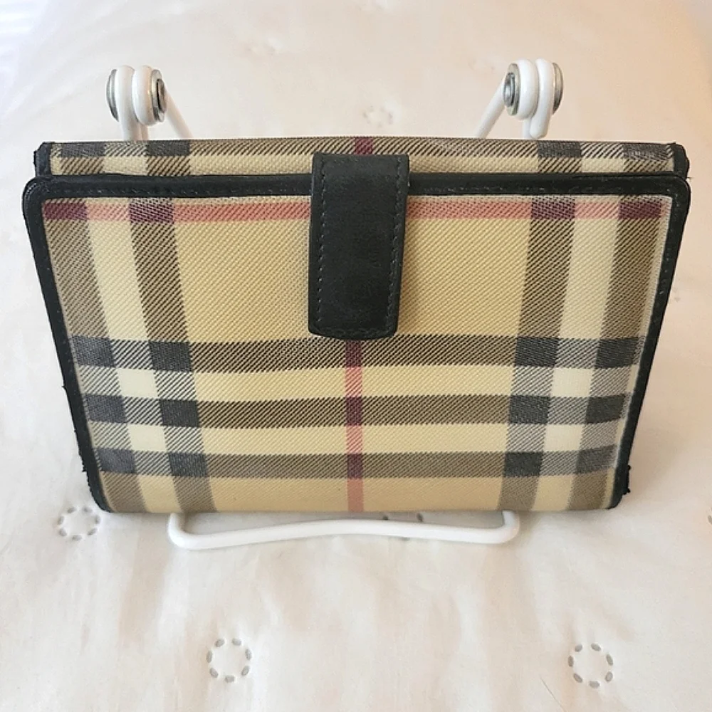 Burberry Snap Bifold wallet